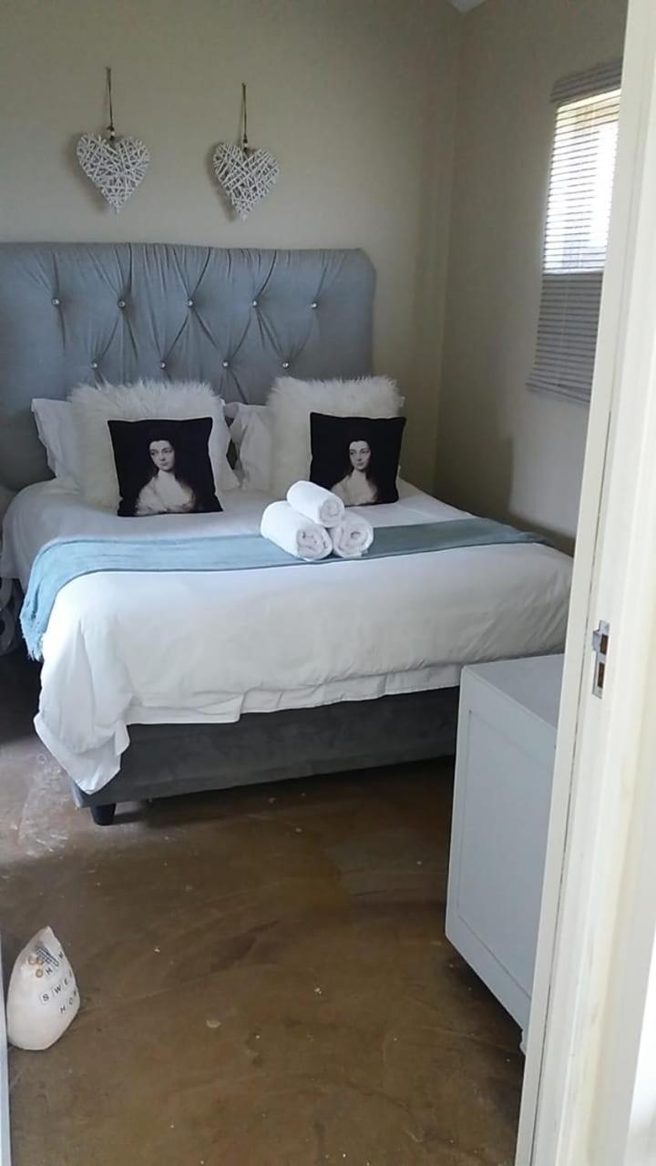 Lola'S Self Catering Accommodation Clarens Ngoại thất bức ảnh