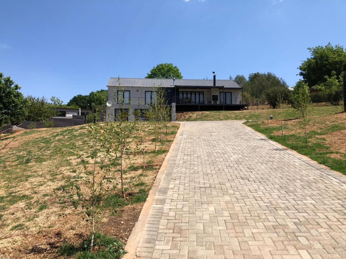 Lola'S Self Catering Accommodation Clarens Ngoại thất bức ảnh