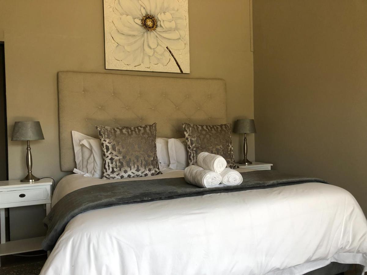 Lola'S Self Catering Accommodation Clarens Ngoại thất bức ảnh